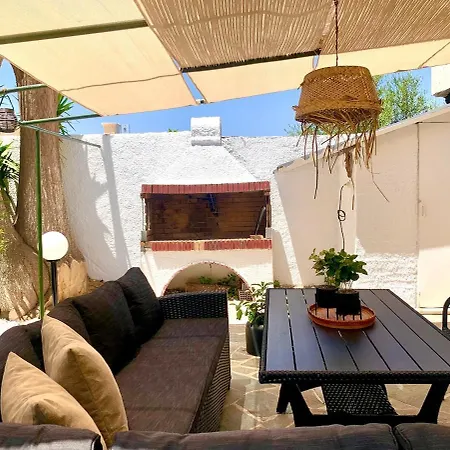 Dimitri's Maisonette Apartman